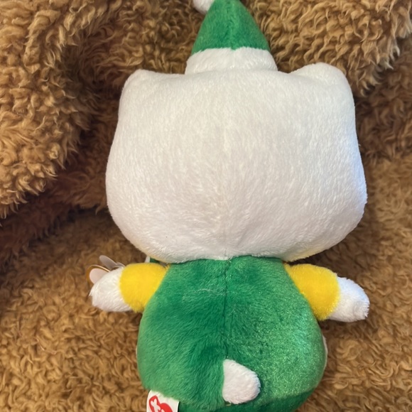 Ty Hello Kitty dressed like an elf - Picture 2 of 3